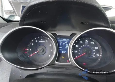 2013 Hyundai Veloster Base W/Black from USA, damaged, VIN KMHTC6AD3DU160506